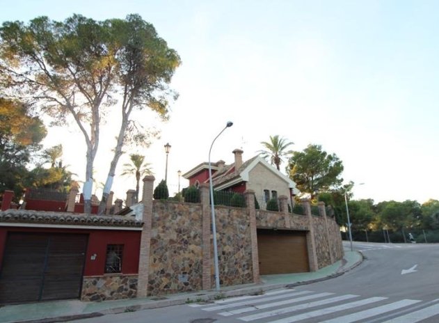 Herverkoop - Villa - Orihuela - Campoamor