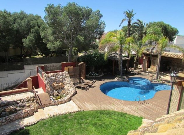 Herverkoop - Villa - Orihuela - Campoamor