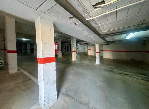 Wiederverkauf - Parkplatz / Garage - Torrevieja - Cabo cervera