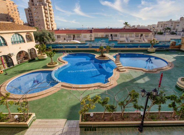 Resale - Apartment / Flat * - Torrevieja * - Torre del moro