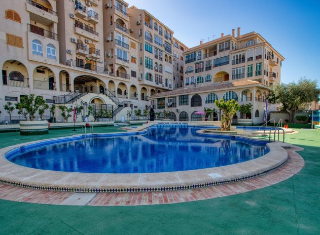 Resale - Apartment / Flat * - Torrevieja * - Torre del moro