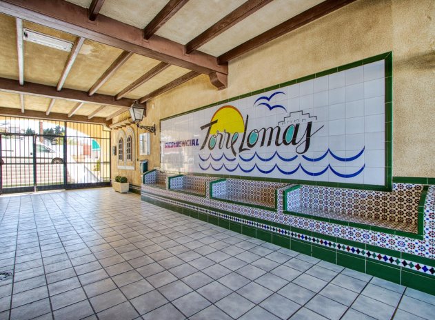 Resale - Apartment / Flat * - Torrevieja * - Torre del moro