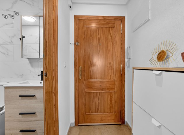 Herverkoop - Appartement - Torrevieja - Centro