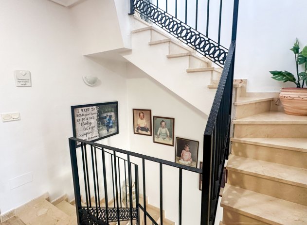 Revente - Maison mitoyenne - Orihuela