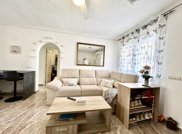 Resale - Apartment / Flat * - La Zenia *