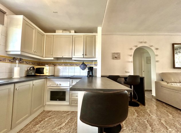 Resale - Apartment / Flat * - La Zenia *