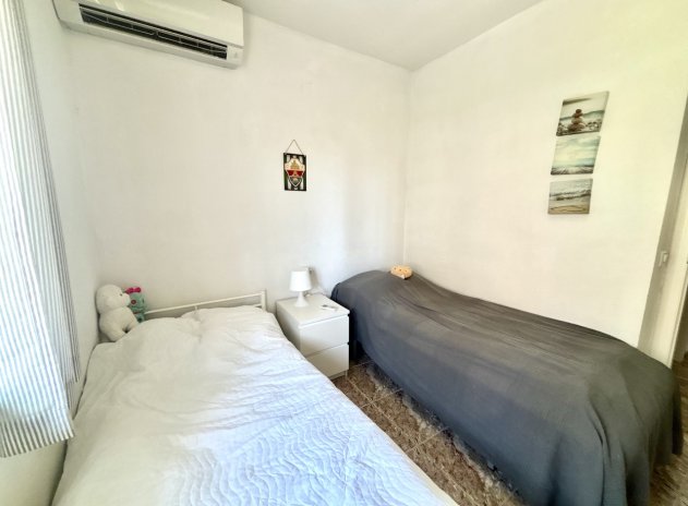 Resale - Apartment / Flat * - La Zenia *