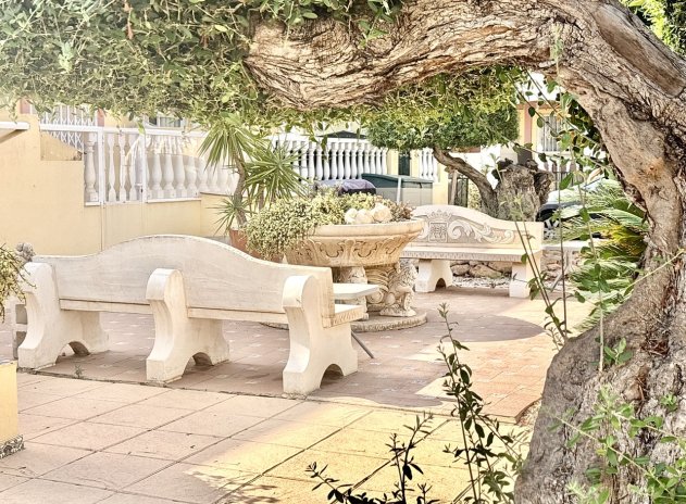 Resale - Apartment / Flat * - La Zenia *