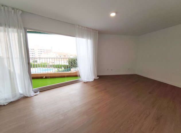 Resale - Apartment / Flat * - La Zenia *