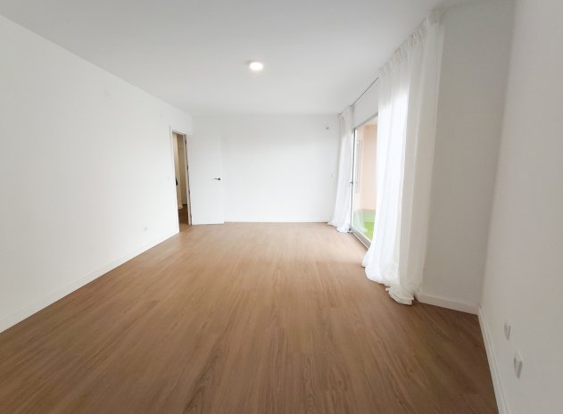 Resale - Apartment / Flat * - La Zenia *