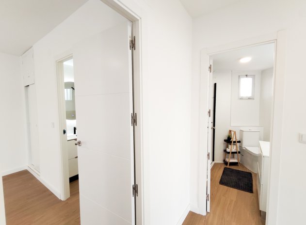 Resale - Apartment / Flat * - La Zenia *