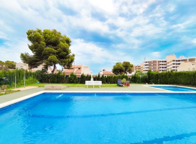 Resale - Apartment / Flat * - La Zenia *