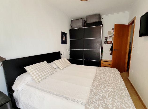 Resale - Apartment / Flat * - Torrevieja *