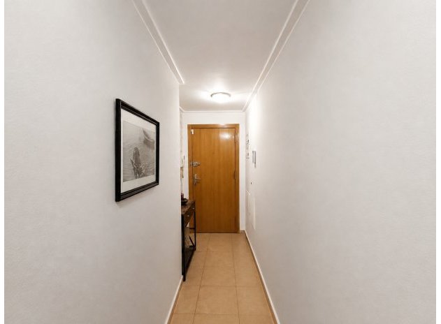 Resale - Apartment / Flat * - Torrevieja *