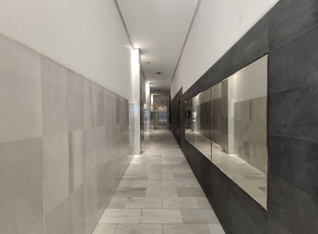 Resale - Apartment / Flat * - Torrevieja *