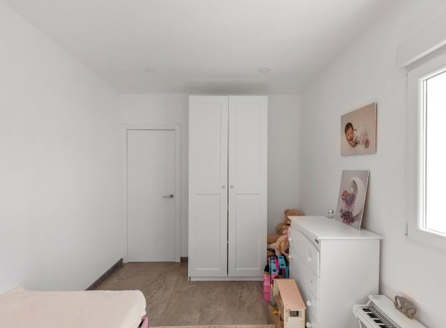 Herverkoop - Villa - Torrevieja - Los Balcones
