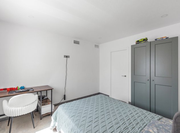 Herverkoop - Villa - Torrevieja - Los Balcones