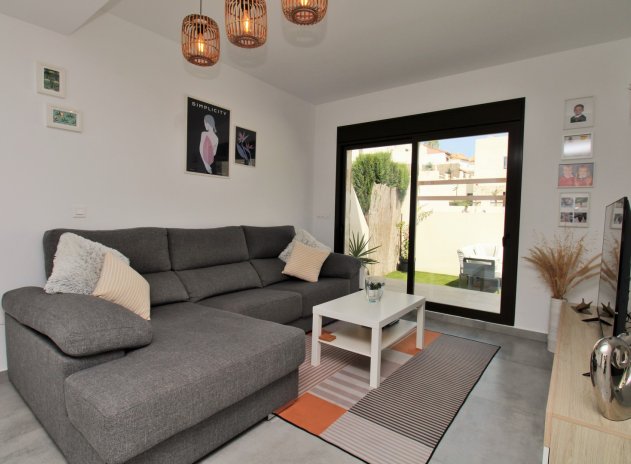 Herverkoop - Villa - Villamartin - PAU 8