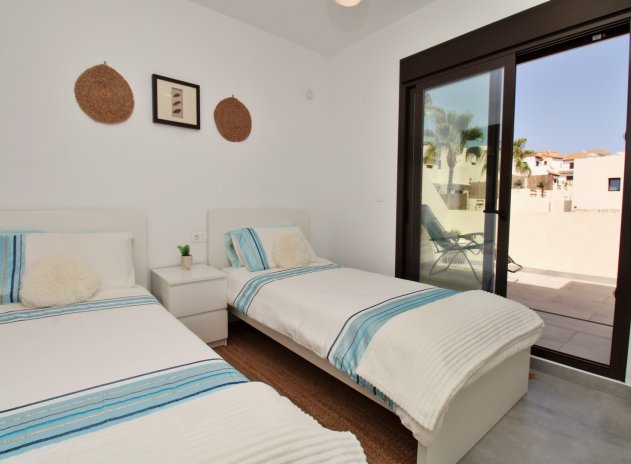 Herverkoop - Villa - Villamartin - PAU 8