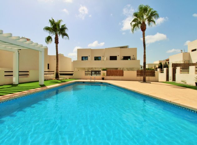 Herverkoop - Villa - Villamartin - PAU 8