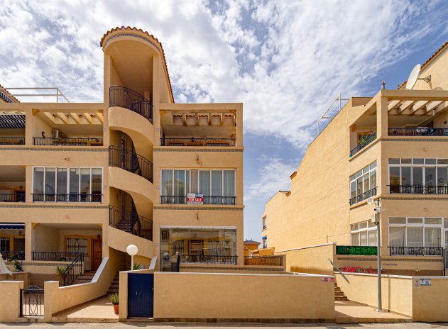 Revente - Appartement - Punta Prima