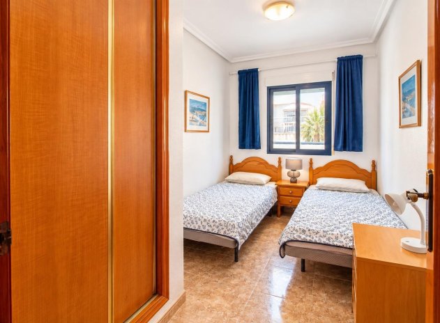 Wiederverkauf - Wohnung - Orihuela Costa - La Regia