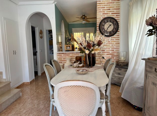 Wiederverkauf - Villa - El Raso - Guardamar del Segura