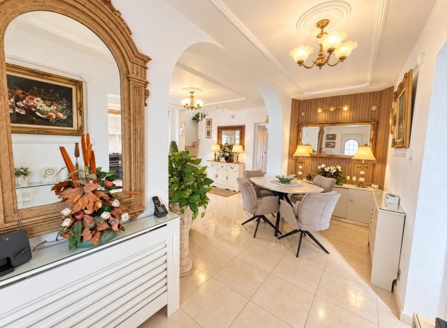 Wiederverkauf - Villa - Orihuela Costa