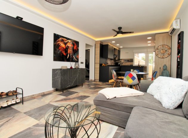 Resale - Villa * - Villamartin * - Villamartín * 