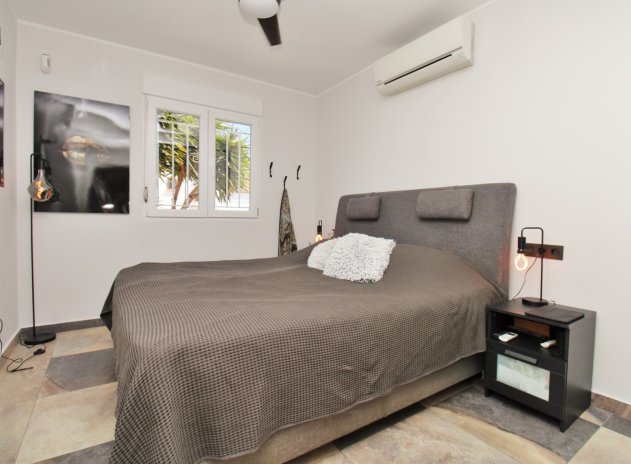 Resale - Villa * - Villamartin * - Villamartín * 