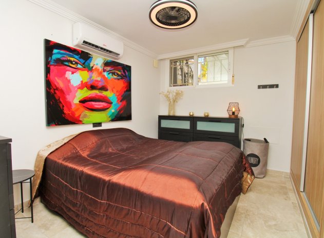 Resale - Villa * - Villamartin * - Villamartín * 