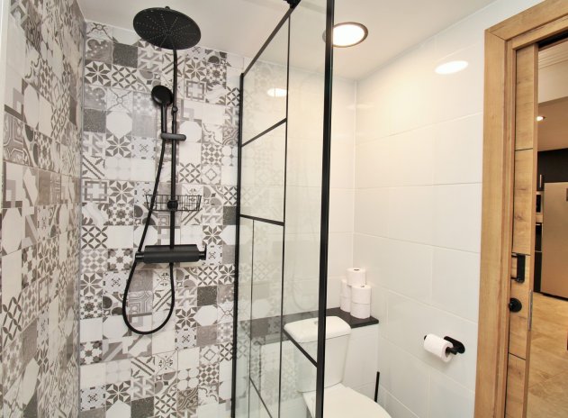 Resale - Villa * - Villamartin * - Villamartín * 