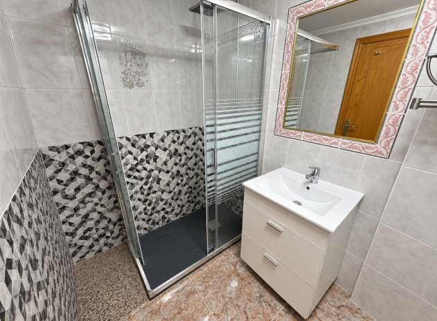 Wiederverkauf - Wohnung - Guardamar del Segura