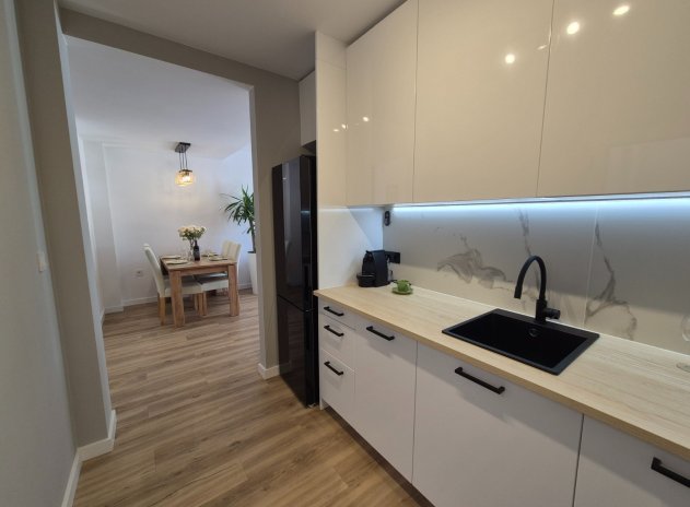 Revente - Maison mitoyenne - Alicante - La Florida