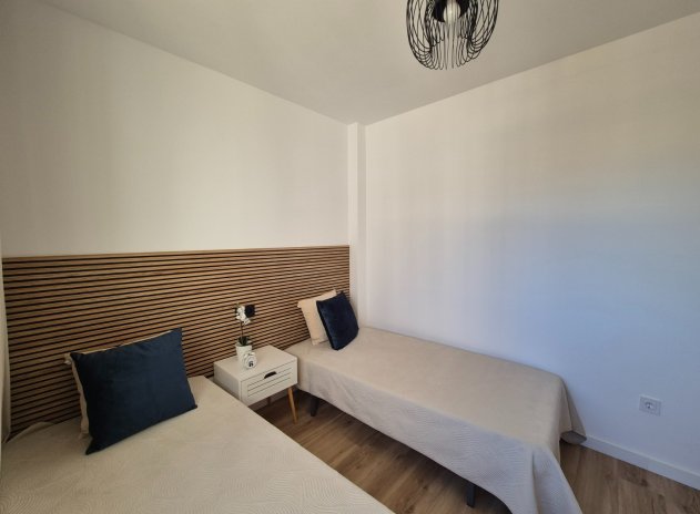 Revente - Maison mitoyenne - Alicante - La Florida