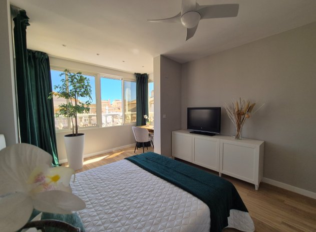 Revente - Maison mitoyenne - Alicante - La Florida