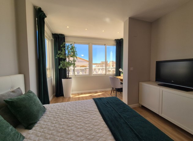 Revente - Maison mitoyenne - Alicante - La Florida