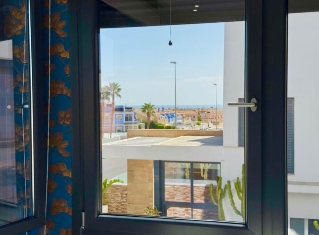 Herverkoop - Villa - Lomas de Cabo Roig