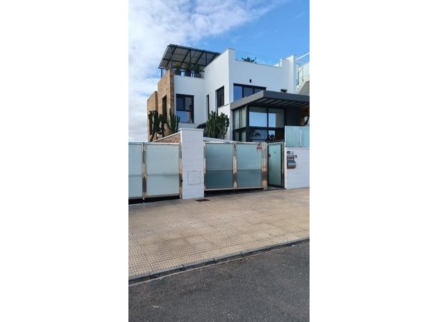 Herverkoop - Villa - Lomas de Cabo Roig