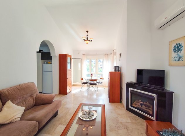 Reventa - Villa - Villamartin - Villamartín