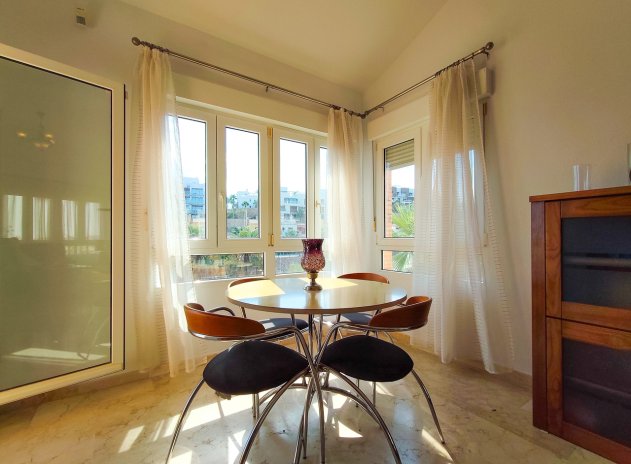 Reventa - Villa - Villamartin - Villamartín