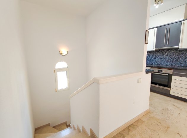 Reventa - Villa - Villamartin - Villamartín