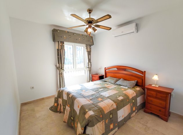 Reventa - Villa - Villamartin - Villamartín