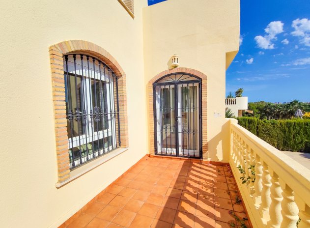 Reventa - Villa - Villamartin - Villamartín
