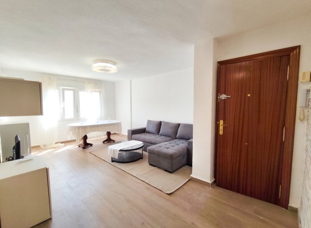 Resale - Apartment / Flat * - Benijofar *