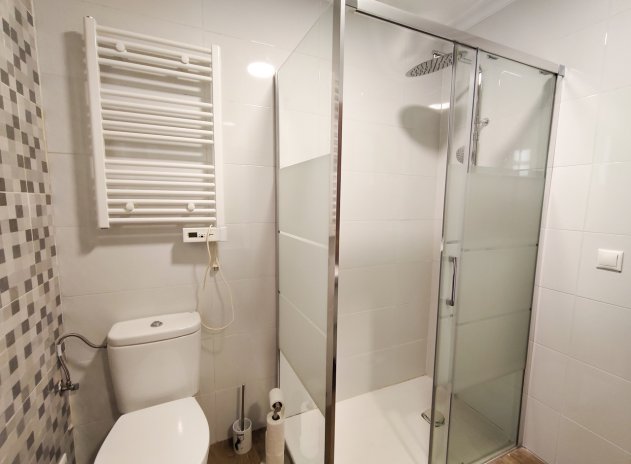 Resale - Apartment / Flat * - Benijofar *