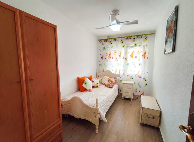 Resale - Apartment / Flat * - Benijofar *