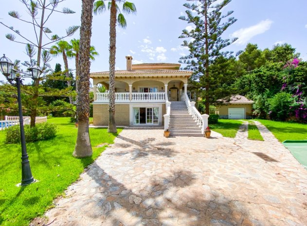 Herverkoop - Villa - Villamartin - Villamartín