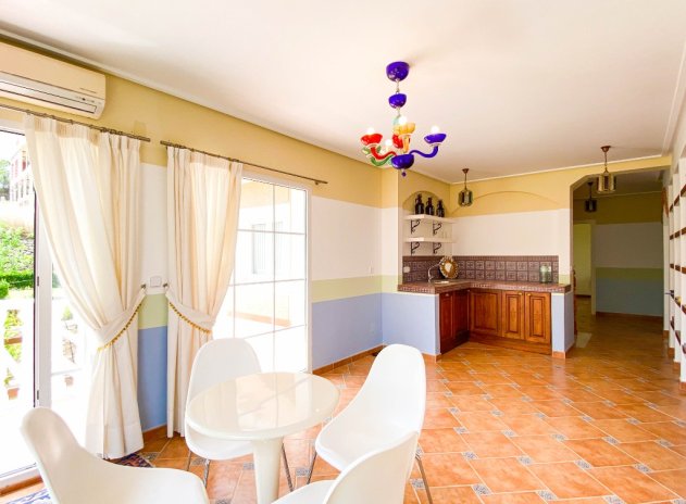 Herverkoop - Villa - Villamartin - Villamartín