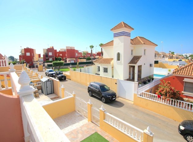 Wiederverkauf - Terrassenhaus - Villamartin - Villamartín